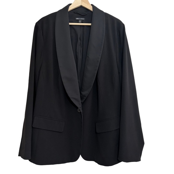 Glamour & Lane Bryant Jackets & Blazers - Glamour + Lane Bryant Collab Blazer Jacket Classic, Minimalist Black Size 24